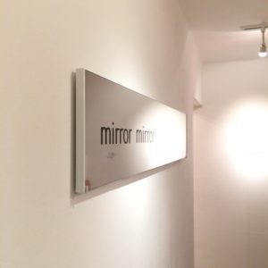 Photo:mirror mirrorのロゴ